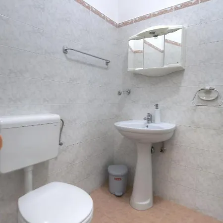 Apartment Karolina *