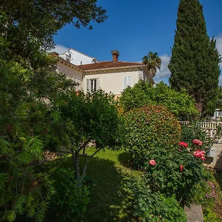 Apartment Karolina *