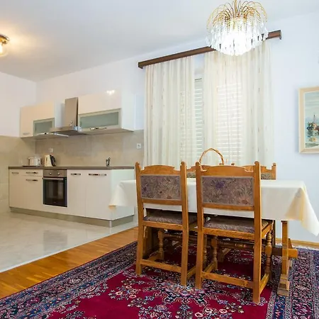 Appartement Karolina *