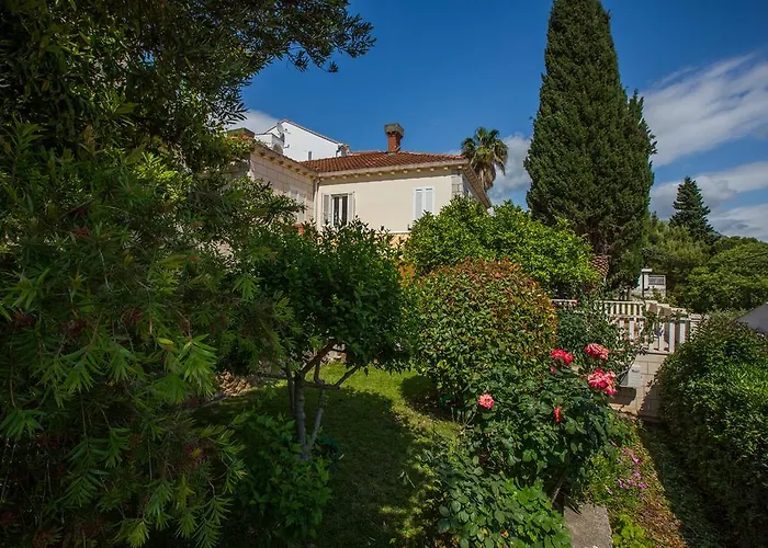 Apartment Karolina *