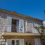 Apartman Karolina *